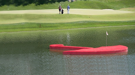 Travelers umbrella tee at Travelers Championship