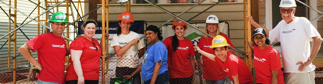 Travelers employees volunteering for Habitat for Humanity