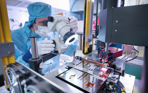 How High-Tech Manufacturers Can Prepare for Global Risks