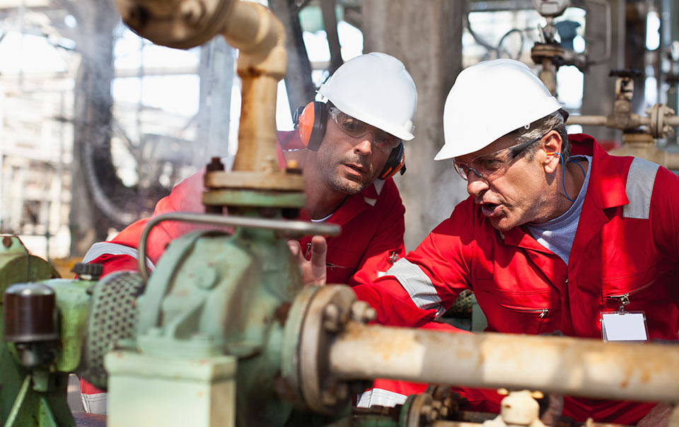 oil and gas worker training new employee