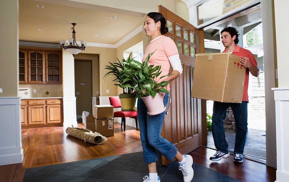 Moving from an Apartment to a House Checklist | Travelers Insurance